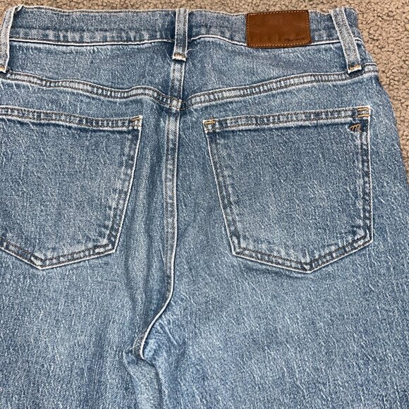 MADEWELL THE PERFECT VINTAGE JEAN - Raw Hem - Medium Blue Wash- EUC - Women's 27 - Picture 5 of 13